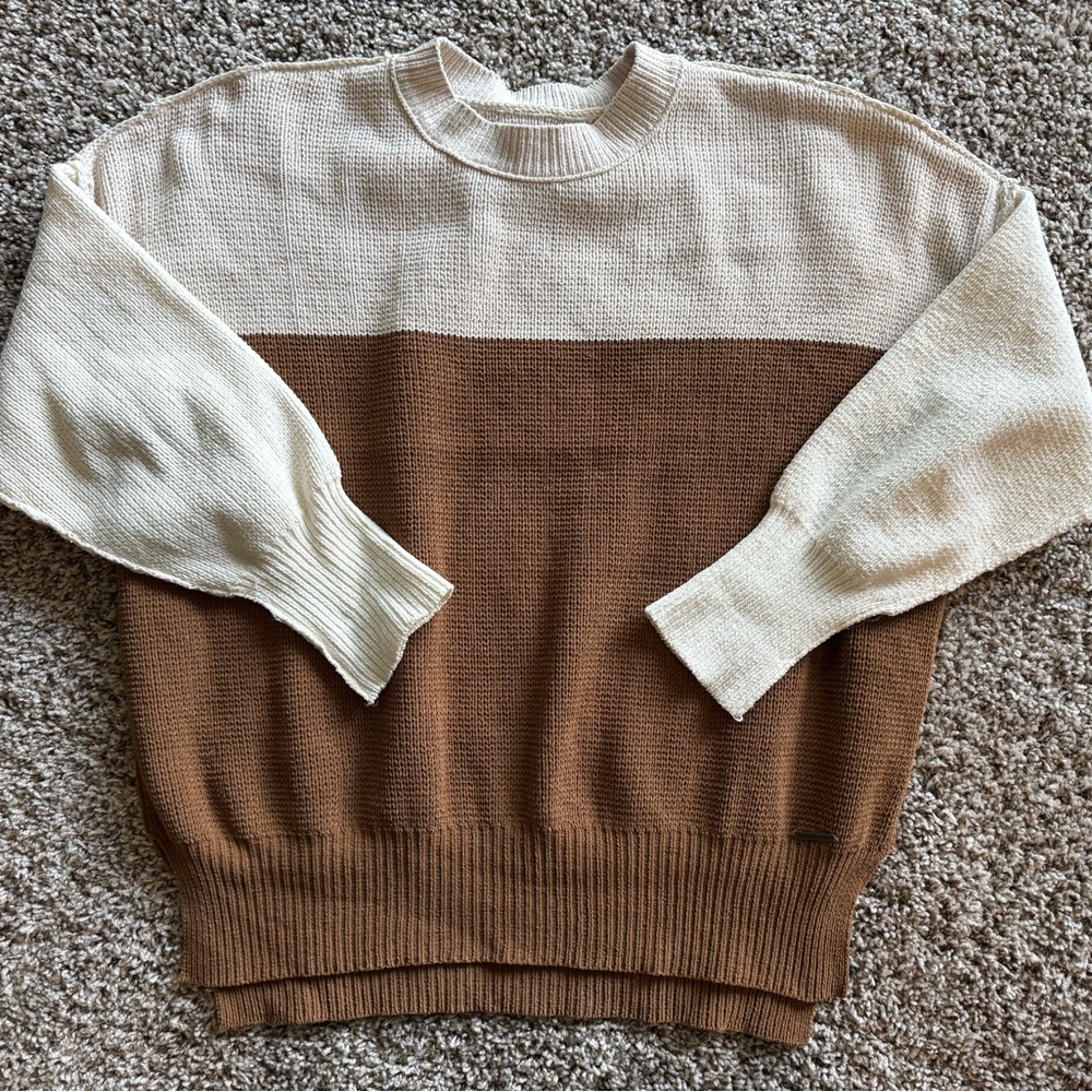 Abercrombie & Fitch Cream and Brown Crewneck Sweater